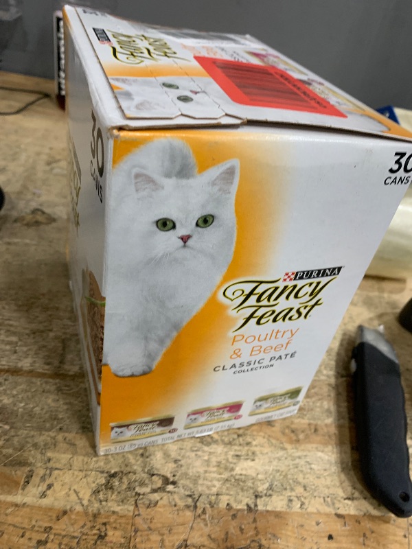 Photo 1 of **EXP: JUN 2027**Fancy Feast Poultry and Beef Feast Classic Pate Collection Grain Free Wet Cat Food Variety Pack - (Pack of 30) 3 oz. Cans