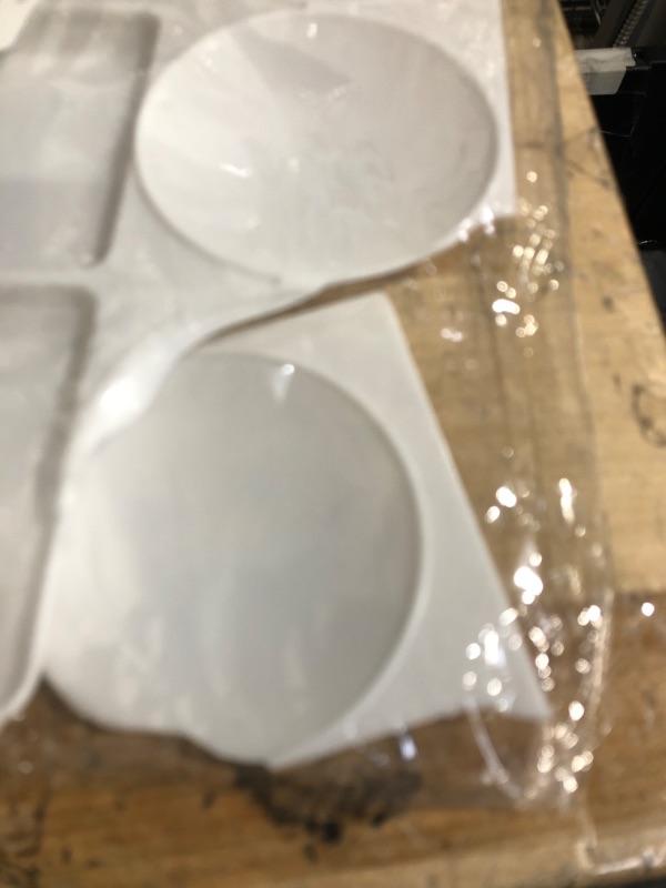 Photo 1 of *BROKEN CORNER/ SEE PICTURES* Sweaty Pony 20 Well Watercolor Paint Tray Palette Pallet Acrylic Painting Mixing Plastic Artist Large Square Palette, 13 x 10 Inches, White, 1PCS