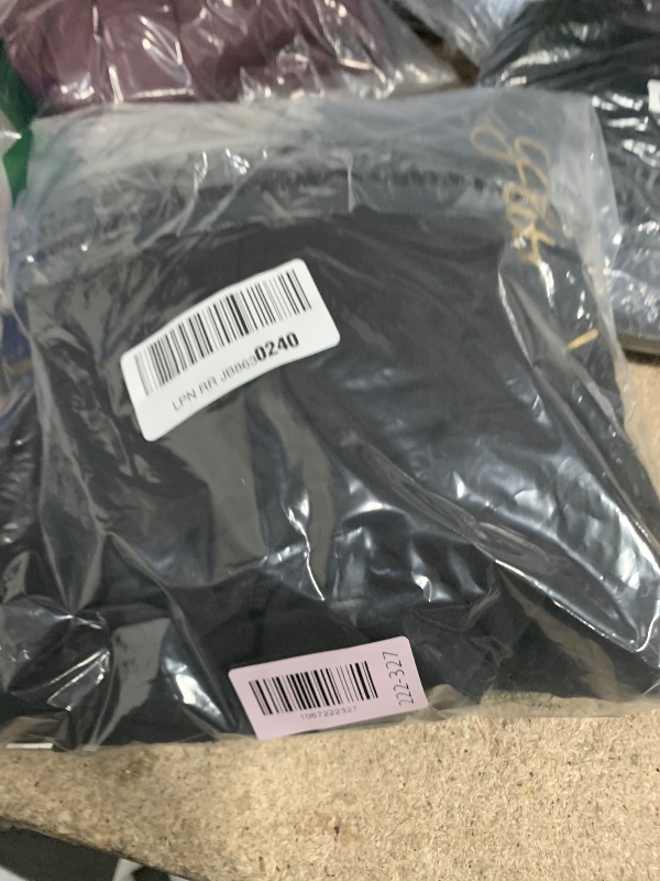 Photo 1 of (medium)  Glitrandi Womens 2 Piece Outfits Fashion Print Cropped Hoodies Jacket Sweatpants With Pockets Tracksuit For Women