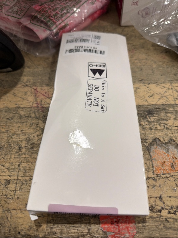 Photo 1 of 2 Pieces Rings Heart Shaped Car Handle Straps Drift Charm Rear Bumper Warning Ring Decor Subway Bus Broken Heart Handle for Car Interior (Red)