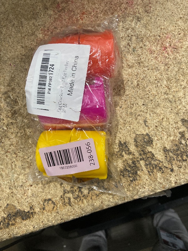 Photo 1 of 3pcs Egg Shell Opener for Hard Boiled Eggs Stainless Steel Egg Peeler Tool Easy Egg Cracker Tool for Raw Eggs, Egg Slicer for Raw Eggs Kitchen Gadgets for Baking