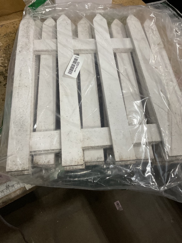 Photo 1 of ** SUPER DIRTY ** RUODON 8 Pack Thick Christmas Tree Fences White Wooden Picket Fences Tree Fence Border Decoration for Xmas Wedding Party Decor Garden Home, 15.7 x 12 Inches