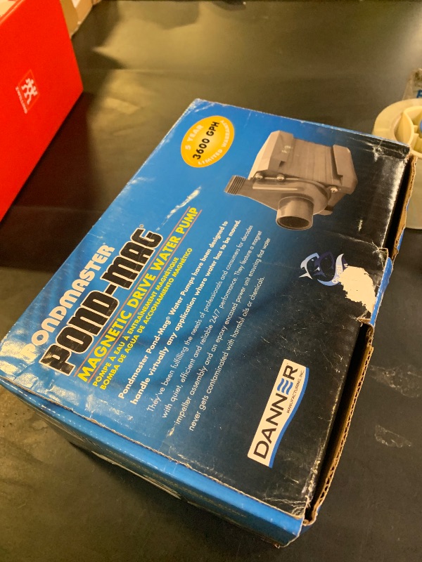 Photo 1 of Danner Manufacturing, Inc., Pondmaster 3600 GPH Magnetic Drive Water Pump, 02755