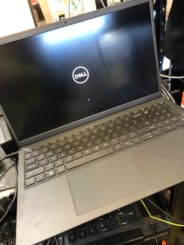 Photo 1 of Dell 15 Laptop DC15250-15.6-inch FHD 120Hz Display, Intel Core 3 Processor 100U, 8GB DDR4 RAM, 512GB SSD, Intel UHD Graphics, Windows 11 Home, Onsite Service - Carbon Black
