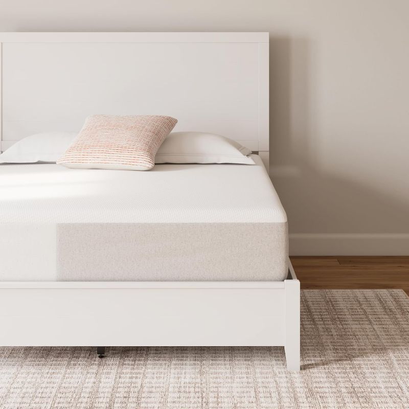 Photo 1 of Signature Design by Ashley King Size Cool Max 12 Inch Medium Plush Cooling Gel Infused Memory Foam Mattress for Pressure Relief, Fiberglass-Free, Mattress in A Box