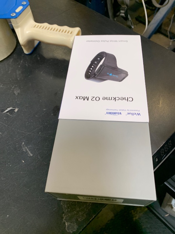 Photo 1 of Wellue O2 Pulse Oximeter with Smart Reminder | Blood Oxygen Saturation Monitor for SpO2 and Heart Rate Tracking Continuously, Bluetooth Finger Ring with Free APP &PC Report, Style 1