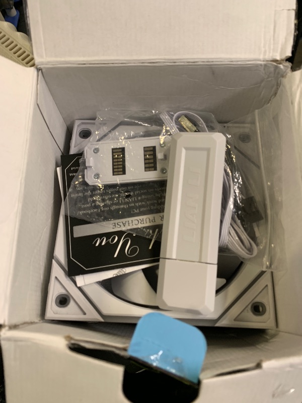 Photo 1 of Lian Li UNI Fan TL LCD Wireless 120-Triple Pack-2.4 GHz Wireless Signal ARGB Fan-Infinity Mirror-Daisy-Chain Design-Customizable Lighting Effects-Controller Included & Required - White (12TLLCD1W3W)