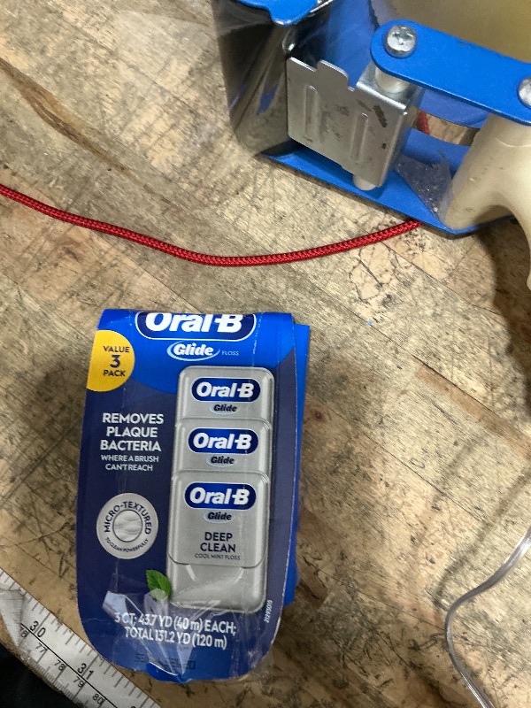 Photo 1 of *** a check comments ****Oral-B Glide Dental Floss, Shred Resistant, Gentle on Gums, Natural Wax, Slides Smoothly, Deep Clean Cool Mint Flavor, 40 M, 3 Count