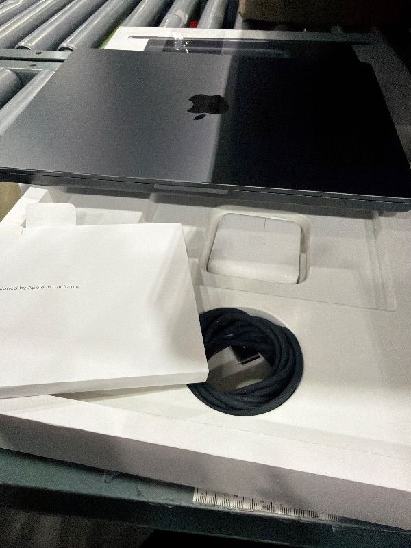 Photo 1 of **** CHECK COMMENTS**** MacBook Pro (14-inch, M5)  Space Black Model A3434 serail # gr65qmxrj2