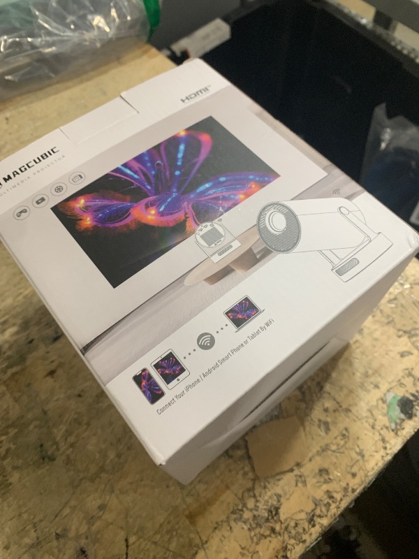 Photo 1 of ?Electric Focus?Magcubic Mini Projector 4K Support, Smart Projector with WiFi 6 and Bluetooth 5.4, 5W Soundbase Speaker, 180° Rotation, Portable Proyector for Home Theater