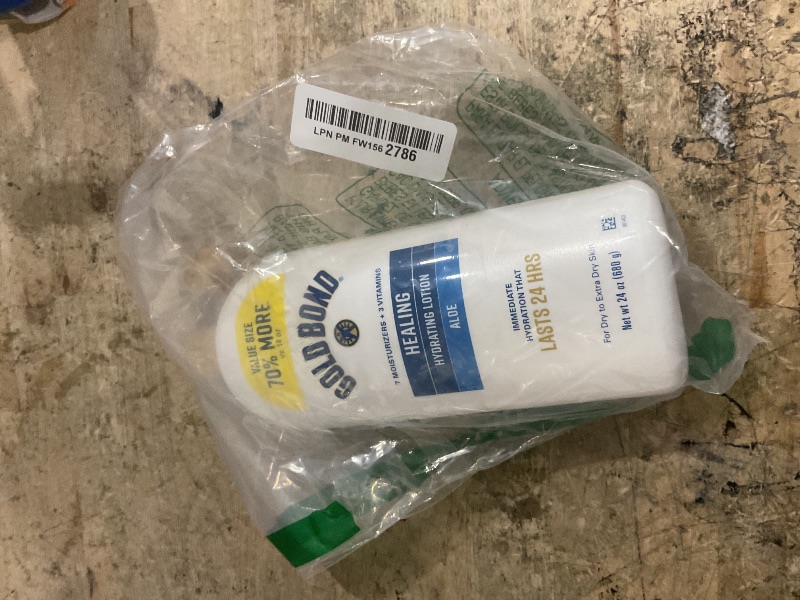 Photo 1 of *LID BROKEN** Gold Bond Healing Hydrating Lotion With Aloe Moisturizes, Heals & Smooths Dry Skin, Delivers Immediate 24-Hour Hydration, Value Size, 24 oz.