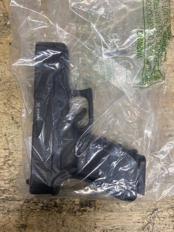 Photo 1 of **DAMAGED**Umarex Glock 19 Gen3 .177 Caliber BB Gun Air Pistol