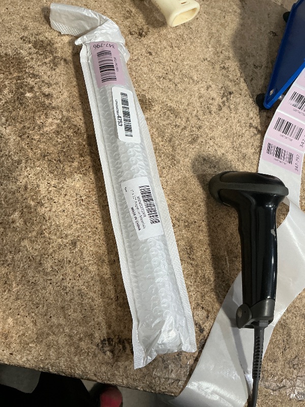 View 2 of 1" x 12" Auger Drill Bit for Wood, Hex Shank Tri Flute Ship Auger Long Drill Bit for Soft and Hard Wood,Tree Stump,Plastic,Drywall and Composite Materials