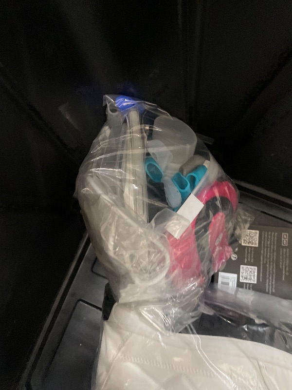 Photo 1 of ***bundle of Miscellaneous home goods/phone case
