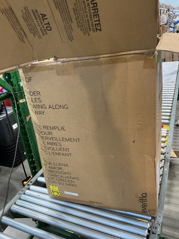 Photo 1 of *USED*
Evenflo Pivot Troop Child and Pet Modular Travel System (Bluestone Gray)