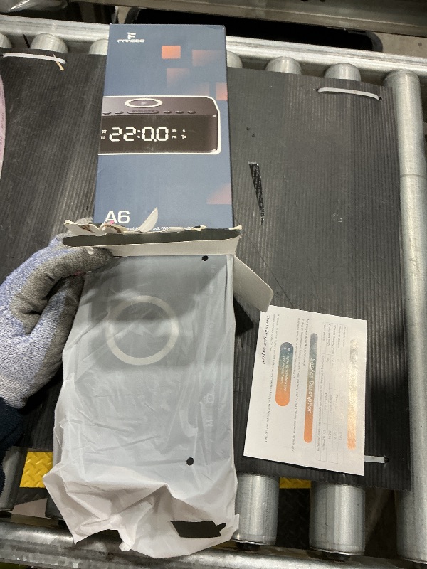 Photo 1 of *USED*
Fansbe Direct Digital Alarm Clock White Noise, Loud Digital Alarm Clocks Bedrooms, Alarm Clock Speaker Wireless Charger AUX USB Bluetooth Speaker 12/24H Dual Alarm Snooze Adjustable Brightness, Black