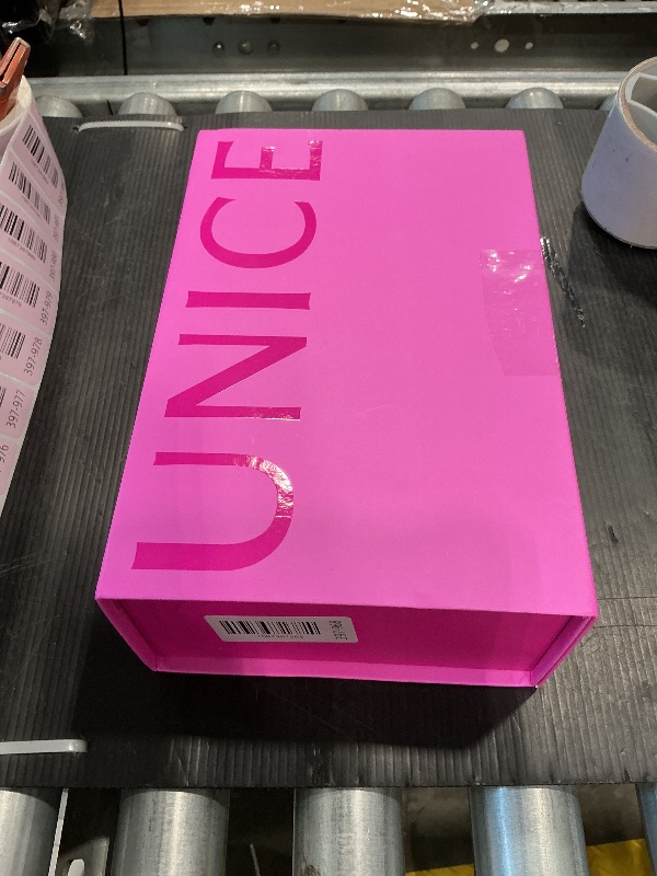 Photo 1 of *MINOR DAMAGE - USED*
UNICE Bye Bye Knots Wig Yaki Straight 7x5 Pre Cut HD Lace Front Wigs Human Hair with Elastic Drawstring Glueless Wig Human Hair Pre Plucked Bleached Knots Natural Hairline 150% Density 24 inches