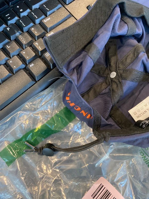 Photo 1 of ***MAJOR DAMAGE*** Mens Quick Dry Baseball Cap Lightweight Sun Hats Water-Resistant Running Golf Hat UV Protection Zipped Pocket Cap Tennis Hat Navy Blue