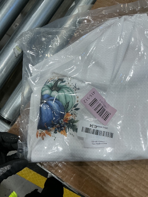 Photo 1 of ***ONLY ONE*** XNXLDYLH Fall Autumn Pumpkin Kitchen Towels and Dishcloths Sets of 2, Fall Thanksgiving Green Blue Pumpkin Dish Hand Tea Towels Gift for Bathroom Kitchen, Rustic Cottagecore Fall Harvest Decor,16x24In