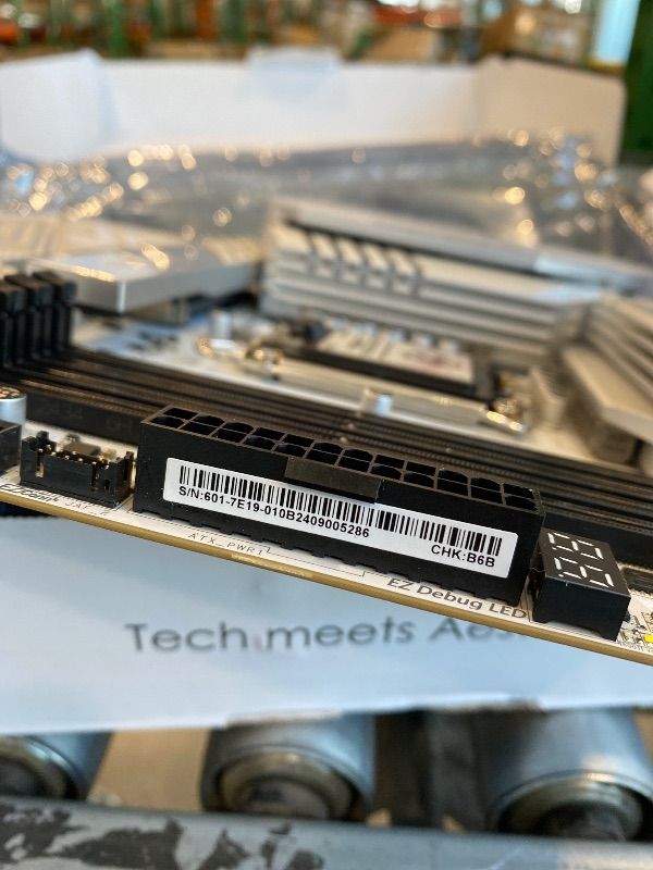 Photo 1 of *UNTESTED -See clerk notes*
MSI MPG Z890 Edge TI WiFi Gaming Motherboard (Support Core Ultra Series 2 Intel Processors, LGA 1851, DDR5, PCIe 5.0, M.2, SATA, 5Gbps LAN, USB Type-C, Wi-Fi 7, Bluetooth 5.4, Thunderbolt 4, ATX)