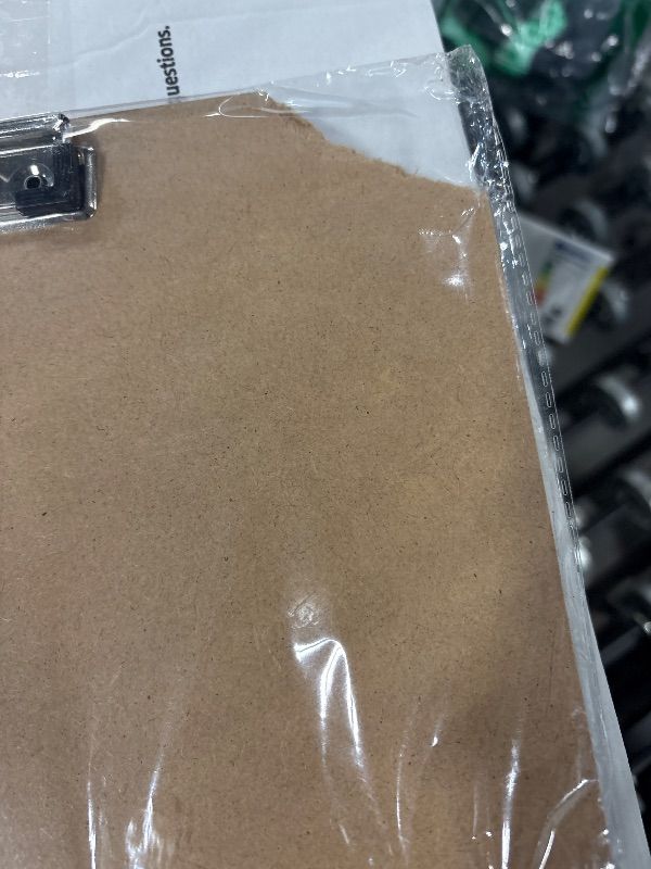 Photo 1 of **DAMAGED**
Acocony 11x17 Clipboard Vertical Extra Large Clipboard Hardboard Low Profile Clip 11 x 17 Clipping Board MDF Pack of 1
