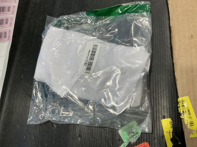 Photo 1 of *MINOR DAMAGE - USED*
LIQWEI 2 Pcs Detachable Collar Blouse for Women, Fake Collar White Collar Shirt Women, Shirt Extender Half False Blouse for Women (Black and White)