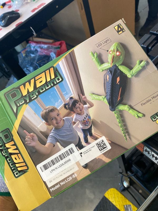 Photo 1 of *UNTESTED*
YKYI Wall Climbing Gecko Toy, Remote Control Lizard Crawler with LED Lights for Kids, Crawling Electric Christmas Birthday Gifts, Gecko Wall Climbing Toy for Boys and Girls