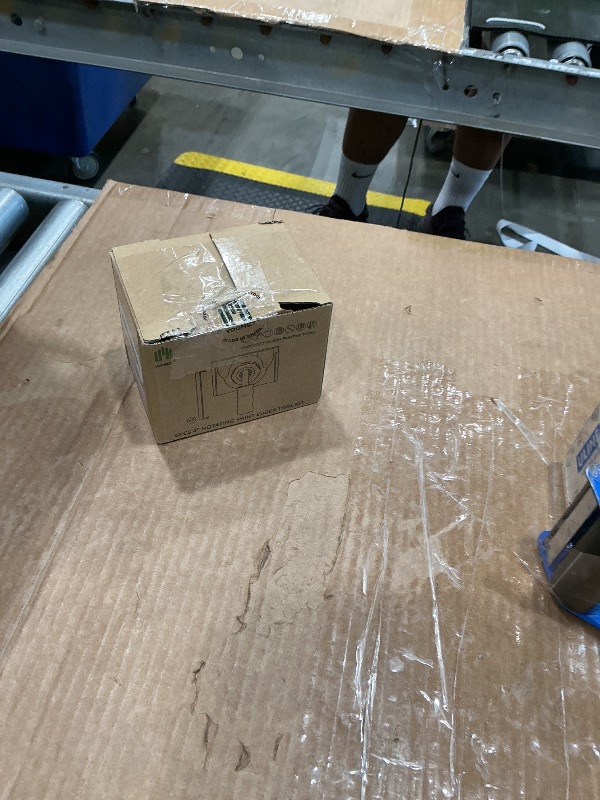 Photo 1 of **MISSED PARTS**
VOOMEY Paint Edger, 360° Rotation Handle Paint Edger Trimmer with 5pcs Replace Pads, Corner Walls & Ceilings Pad Painter, Edge Painting Tool for Wall Paint Pad Applicator