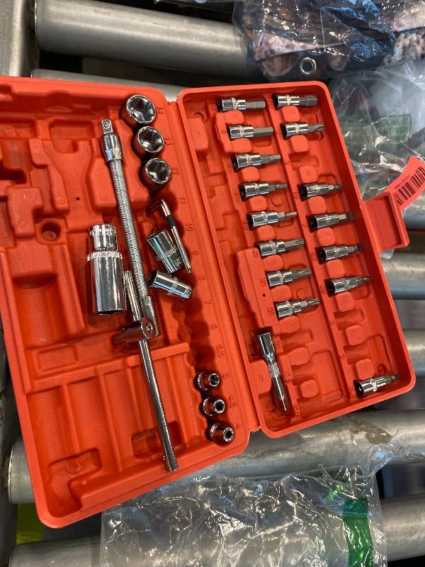 Photo 1 of *MINOR DAMAGE - USED*
Egofine 53 Pieces 1/4 inch Drive Socket Ratchet Wrench Set with 72 Tooth Reversible Ratchet, with Bit Socket Set and Extension Bar for Auto Repairing and Household, with Storage Case