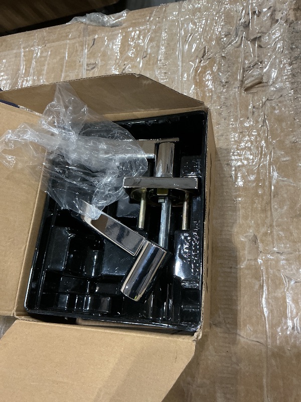 Photo 1 of *UNTESTED*
Kwikset Casey Interior Privacy Door Handle with Lock, Door Lever For Bathroom and Bedroom, Polished Chrome Reversible Keyless Turn Lock