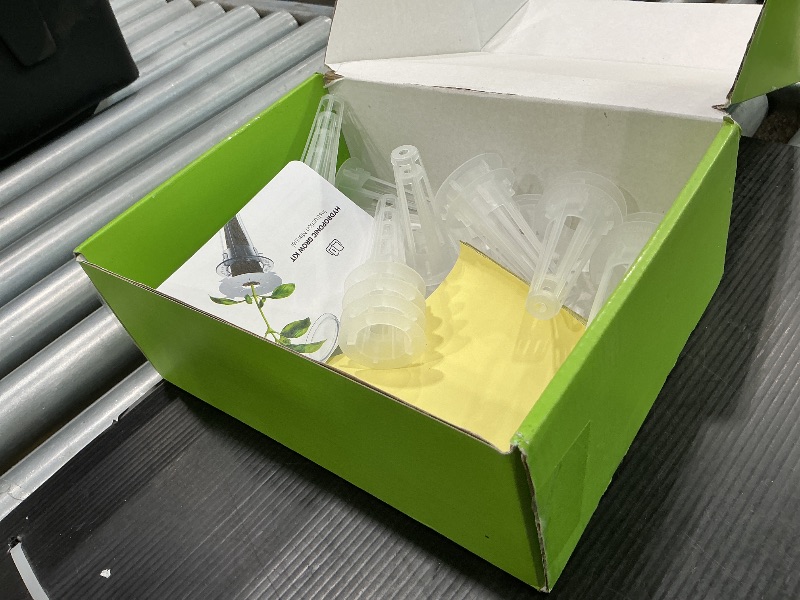 Photo 1 of *Missing items, read clerk comments* inbloom Fruit Seed Pod Kit for AeroGarden, Ahopegarden, GARDENCUBE, MUFGA, iDoo Hydroponics Growing System, 50-Pods (350+ Seeds Include Strawberry, Tomato, Cucumber, Pea, Ruby Queen Beet)