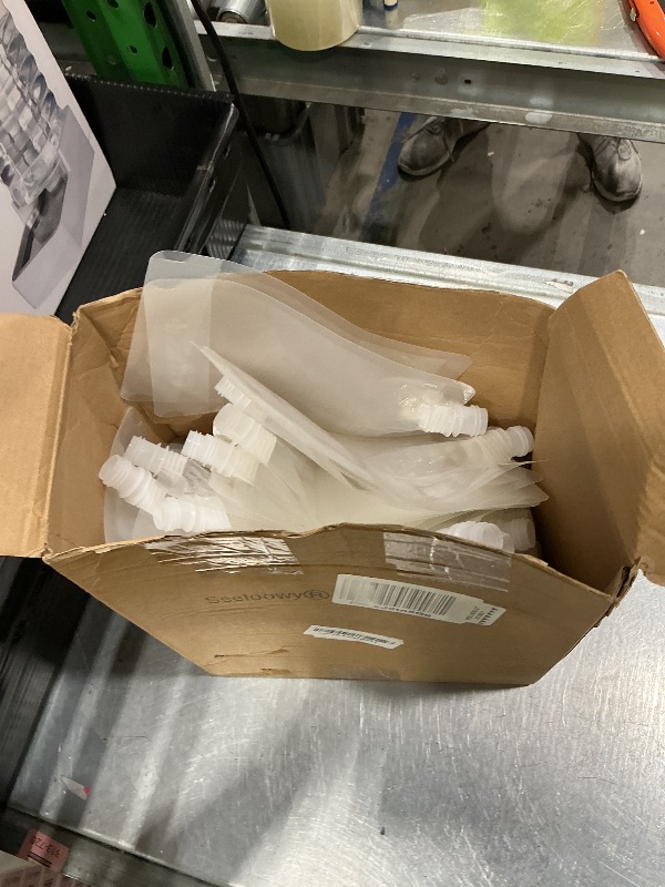 Photo 1 of *Missing Parts*
Seeloowy 100 Pcs Plastic Flasks Disposable Drink Pouches Clear Juice Bags Salsa Leakproof Squeeze Pouches for Travel (16 oz)