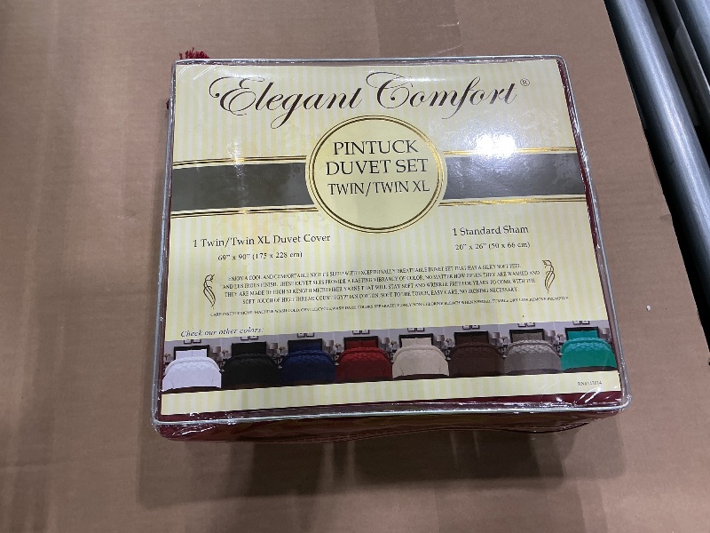 Photo 1 of *USED*
Elegant Comfort Luxury Super-Soft Coziest 1500 Thread Count Egyptian Quality 2-Piece Pintuck Design Duvet Cover Set, (Insert Comforter Protector) Wrinkle-Free, Twin/Twin XL, Red