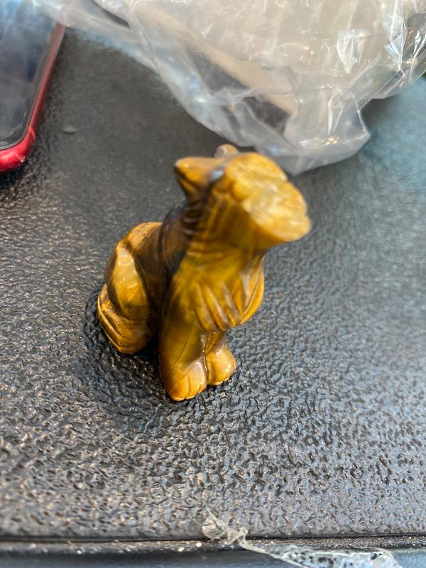 Photo 1 of ***MAJOR DAMAGE*** ***SEE PICTURES*** HLbshi Hand Carved Gemstone Crystal Wolf Figurine Animal Statue Carving Office Home Decor Collections 2'' (Gold Tiger Eye)