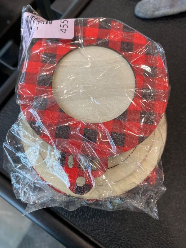 Photo 1 of **MISSING PARTS - Missing the string**
Shitailu Christmas Buffalo Plaid Photo Frame Ornament Plaid Picture Frame Hanging Pendant for Christmas Tree Stockings Decorations Xmas New Year Themed Decor Holiday Party Projects Activities