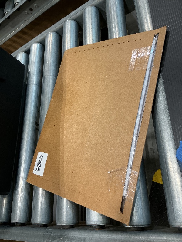 Photo 1 of *USED*
AllerEase Maximum Allergen Barrier and Bedbug Bite Proof Soft Comfortable Machine Washable Zippered Pillow Protector, King Size, 2 Pack White *See Clerk Notes*