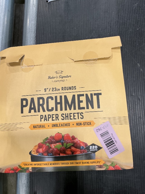 Photo 1 of [220 Liners] Heavy Duty 9 Inch Parchment Rounds Paper Baking Sheets | Precut Silicone Coated & Unbleached – Will Not Curl or Burn – Non-Toxic & Comes in Convenient Packaging