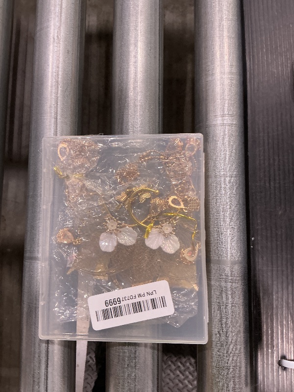 Photo 1 of *MINOR DAMAGE*
Renaissance Fairy Elf Ear Cuffs - Gold Mermaid Ears Elven Ear Cuffs with Tassel Butterfly Ear Wrap Earrings Non Piercing Earrings for Women Renfaire Halloween Christmas Dress Up Cosplay Accessories