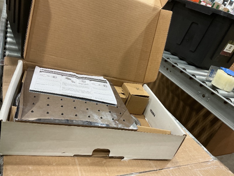 Photo 1 of ***Missing parts***
Delta Faucet 10-inch Raincan Shower Head and Hand Held Shower Combo, Chrome Square Shower Head, Rainfall Shower Head, Hand Shower, High Pressure Shower Head, 1.75 GPM Flow Rate, Chrome 75527