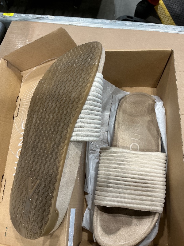 Photo 1 of **VERY USED, WASH RECOMMENDED**Vionic Womens Evie Knit Slide Sandal Cream 11 M