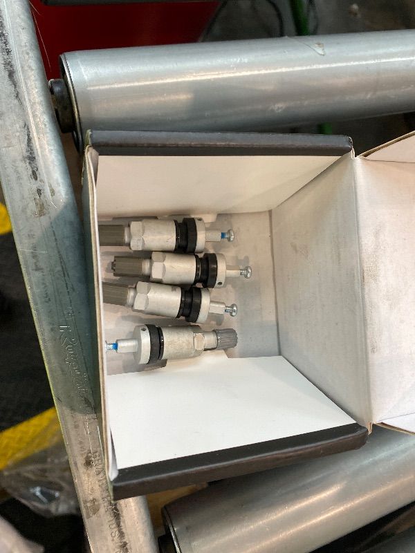 Photo 1 of **Missing**
TPMS Sensor GM, 4-Pack Tire Pressure Monitoring System Sensor Replacement for GM Chevy GMC Cadillac Buick, 315MHz OE Replaces for 13586335 13581558 13598771 13598772