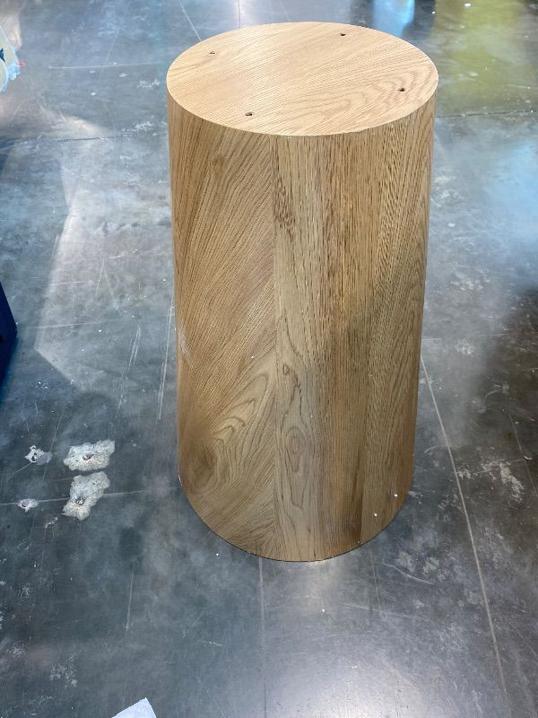 View 4 of *USED*
Cylindrical pedestal, ideal for kitchen, living room, cafe, apartment and small spaces.
