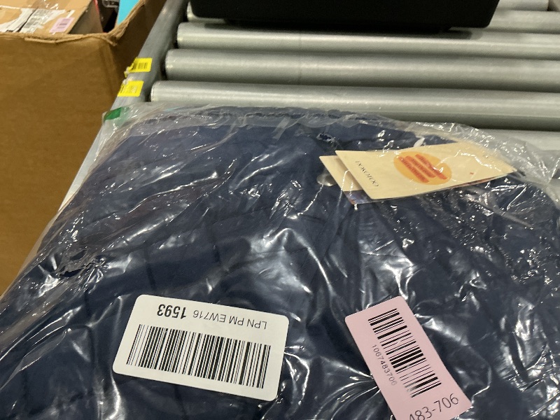 Photo 1 of *Missing items/ button, look at pic* Dokotoo Womens Quilted Jackets Blue Long Sleeve Puffer Fall Jacket Casual Thicken Button Down Lightweight Winter Outerwear Coats for Women 2025 Trendy Small