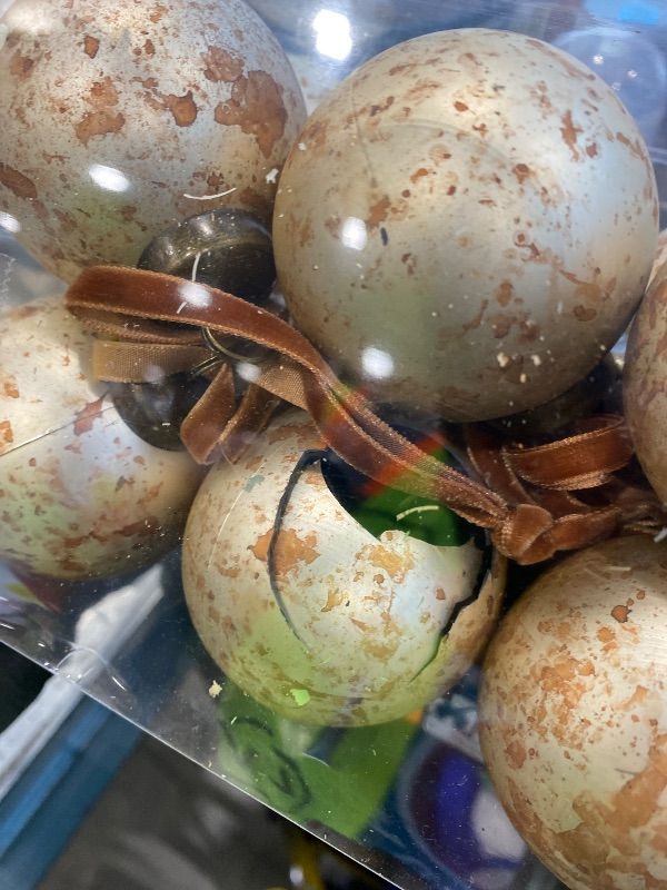 Photo 1 of *MINOR DAMAGE - USED*
Sosation 12 Pcs Brass Gold Textured Christmas Ball Ornaments 2.36'' Rusty Neutral Vintage Christmas Tree Decor Rustic Hanging Decor Home Ornaments for Xmas Winter Farmhouse Decoration