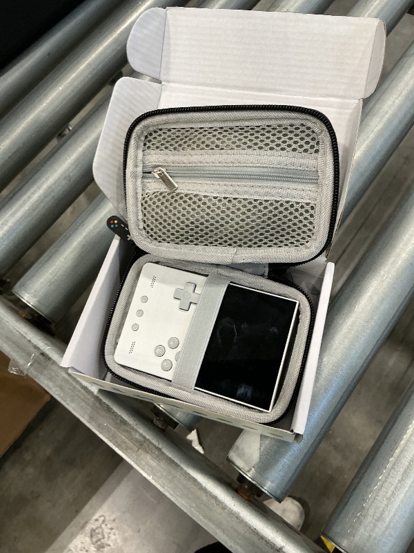 Photo 1 of *Untested*
Trimui Brick Handheld Game Console 3.2-inch 1024*768 IPS Screen 3000mAh trimuibrick with Portable Case and Screen Protector Red