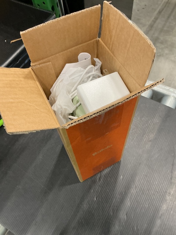 Photo 1 of ***LATCH BROKEN*** BOLOLO Portable Bottle Warmer for Travel, Super Fast Charging, Instant Breastmilk, Formula, Water, Milk Warmer with 10 Ounces Big Capacity, Baby Flask for Vehicle,car,Airplane Journey