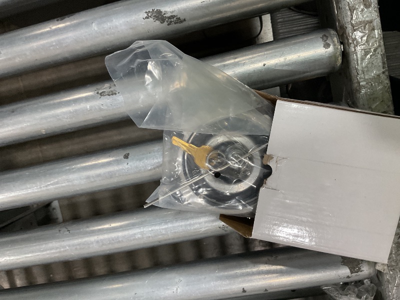 Photo 1 of 03-37017-002 Truck Fuel Tank Locking Gas Cap 3 In 1/4 Turn Fit For 1996-2022 Freightliner 108SD 114SD 122SD Argosy Cascadia Columbia Century Coronado. Replaces# 572.1018, 600149, 03-37017-002