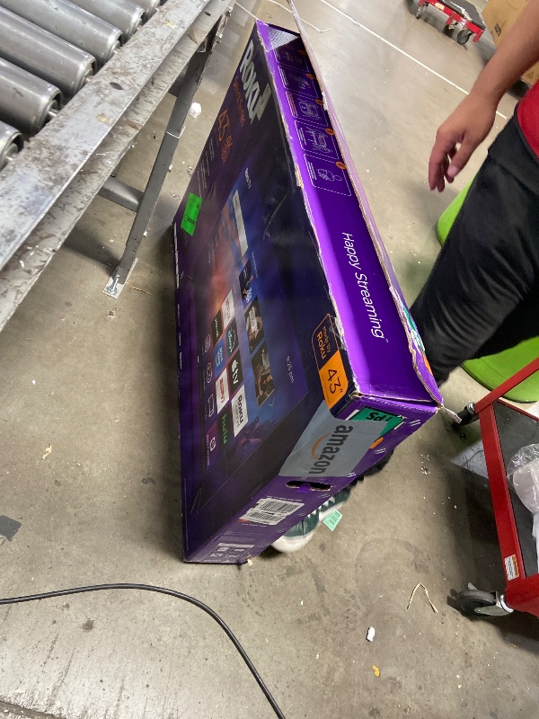 Photo 1 of *SCREEN BROKEN* Roku Smart TV – 43-Inch Select Series, 4K HDR TV – Roku TV with Roku Remote – Flat Screen LED Television with Wi-Fi for Streaming Live Local News, Sports, Family Entertainment