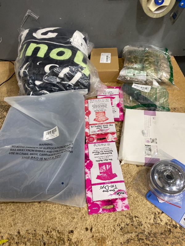 Photo 1 of ** SOLD AS IS BUNDLE OF MISCELLANEOUS AND SORTED GOODS **