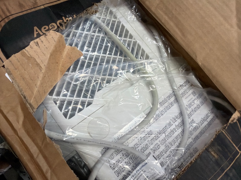 Photo 1 of ***NON FUNCTIONAL FOR PARTS ONLY***
AEOCKY Max 40 Pint/D Dehumidifier with Drain Hose, 2800 Sq.Ft Compressor Dehumidifier for Home, Bathroom, Bedroom, Basement, 0.5 Gallon Water Tank Capacity, Intelligent Humidistat, Quiet